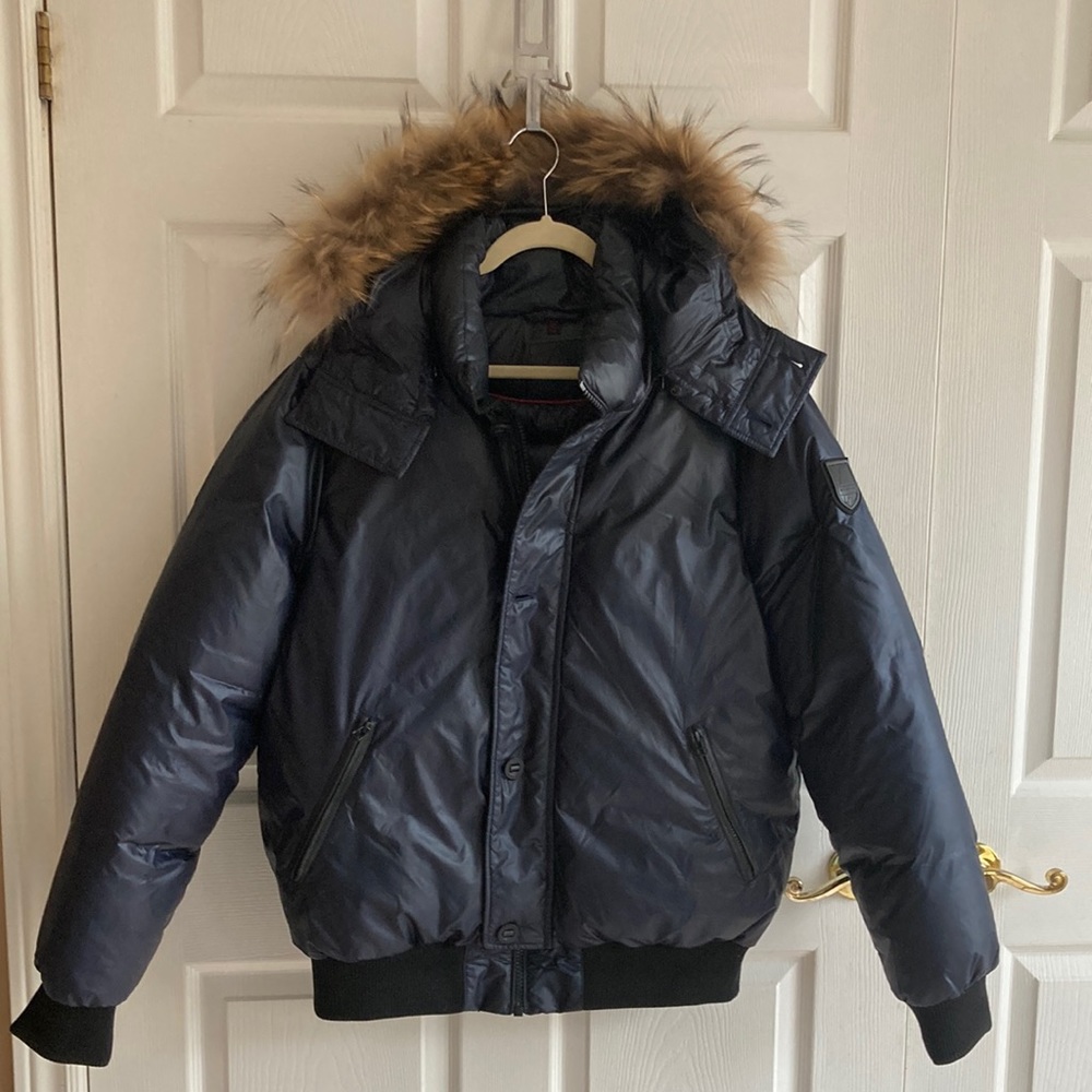 Atelier Noir Rudsak men’s down filled bomber jacket with hood. Dark navy. Size L